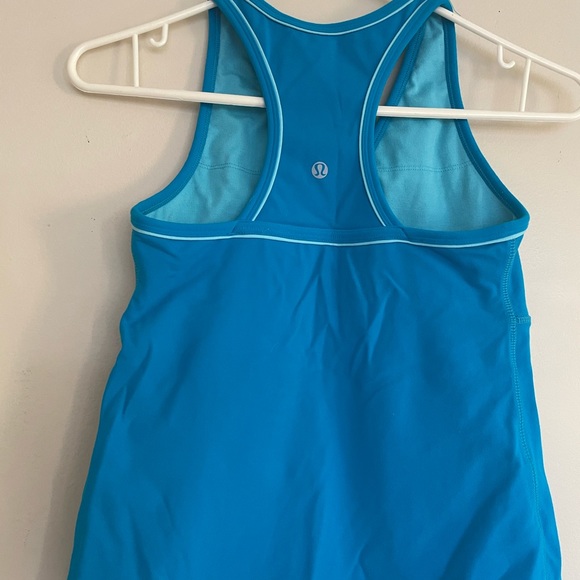 Size 8 lulu tank - Picture 2 of 3